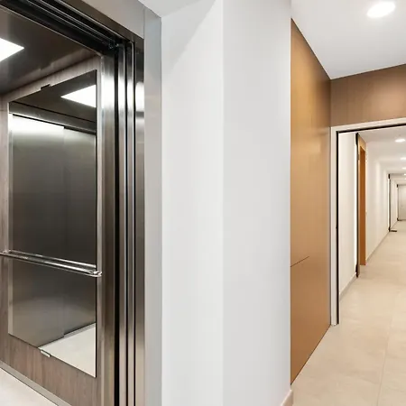 Apartment Horus 054 *